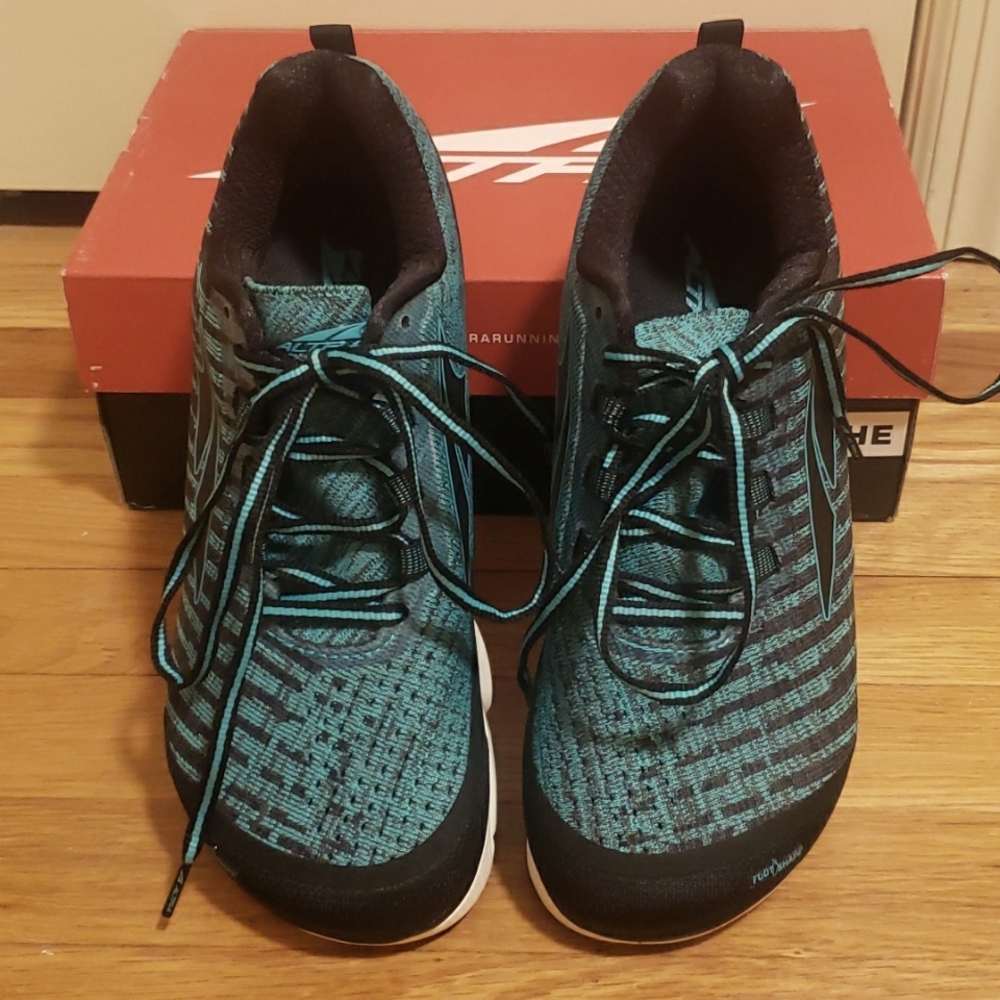 NIB Women's Altra Torin 3.5, Teal, Size 9